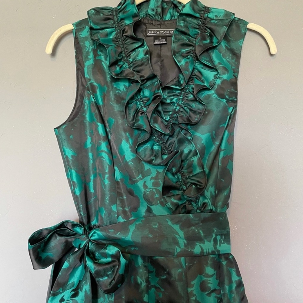 Jessica Howard Green and Black Floral Cocktaul Dress, Size 6
